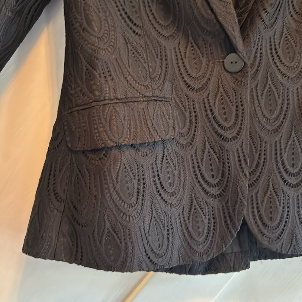 Lilly Pulitzer black feather Lace Blazer size 2 - Picture 4 of 6